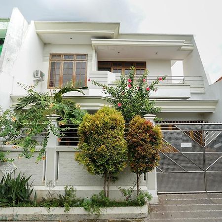 Bumi Banyu Bening Syariah By Ecommerceloka Surabaya Exterior foto